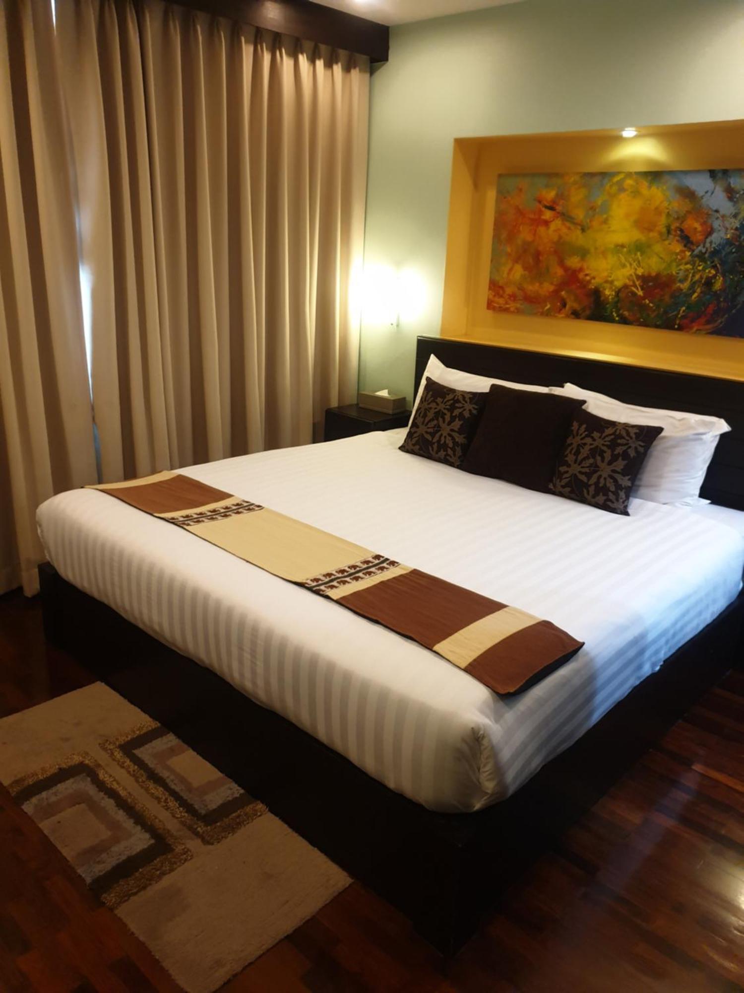 Baron Beach Hotel Паттайя Экстерьер фото